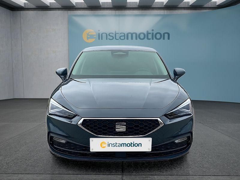 Neu Seat Leon Style 116 PS (85 kW) 2025 Blau Kleinwagen