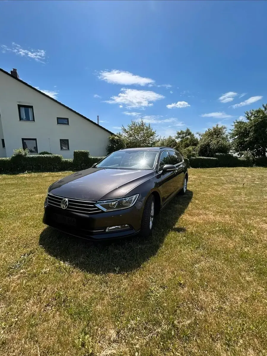 Gebraucht VW Passat 150 PS (110 kW) 2015 Braun Kombi