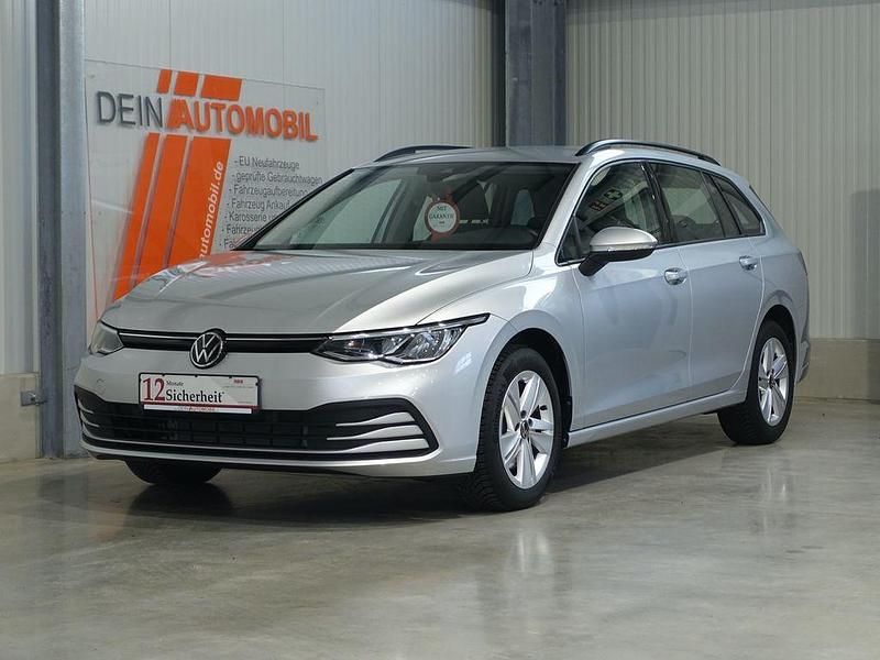 Silber Gebraucht 2022 VW Golf VIII Life Kombi | 21.990 € (Guter Preis) - Bild 1/4