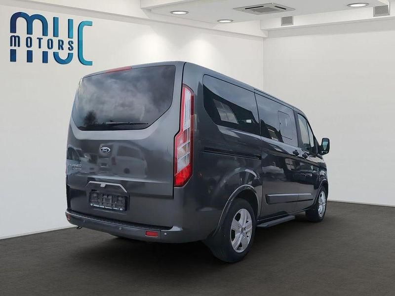 Gebraucht Ford Tourneo Titanium 170 PS (125 kW) 2019 Grau Van / Kleinbus