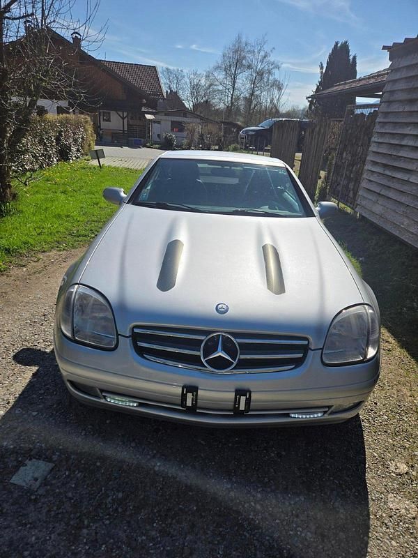 Second-hand Mercedes SLK200 150 CP (110 kW) 1999 Argintiu Cabrio