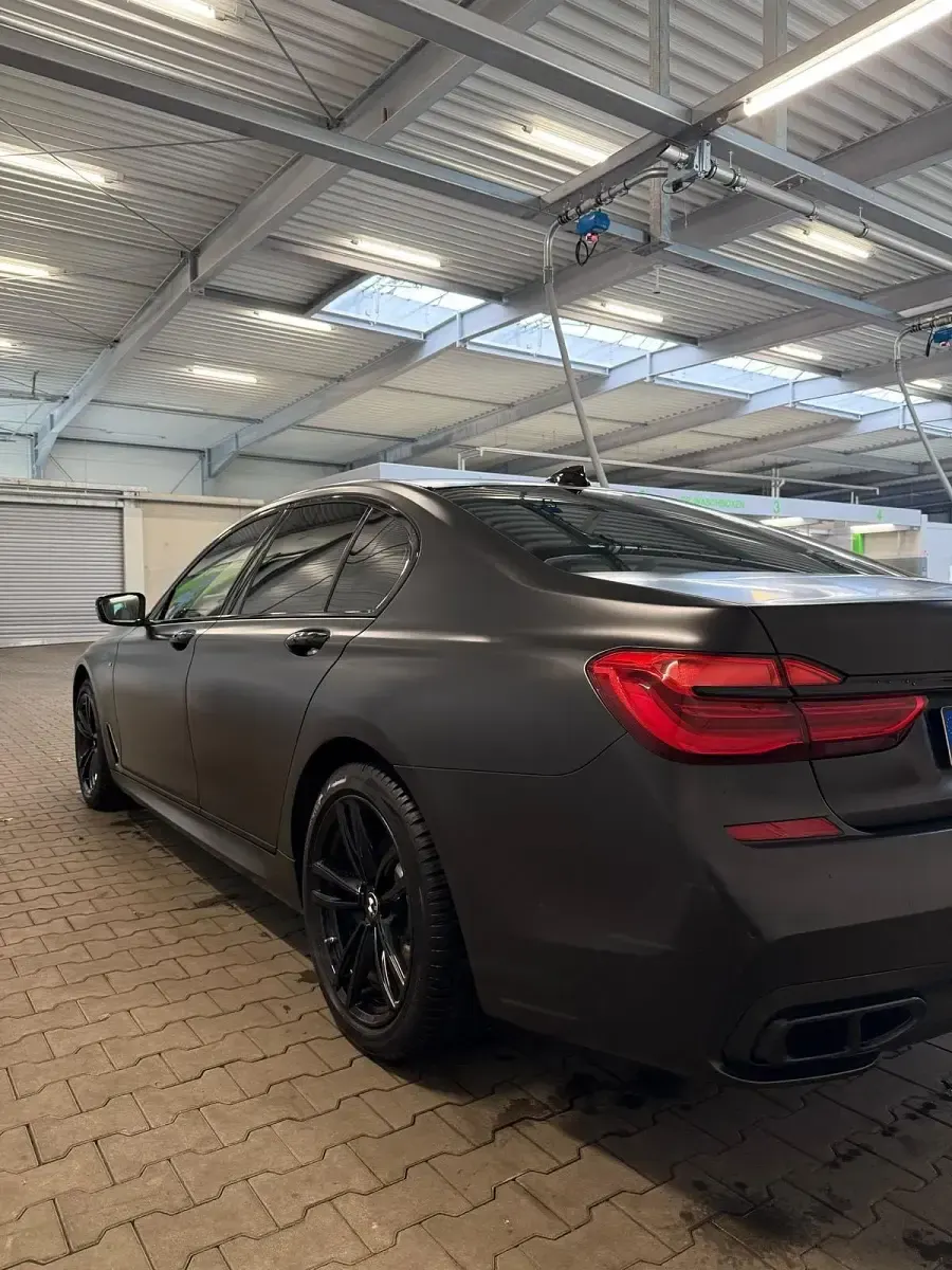 Gebraucht BMW 740 M Sport 320 PS (235 kW) 2016 Schwarz Limousine