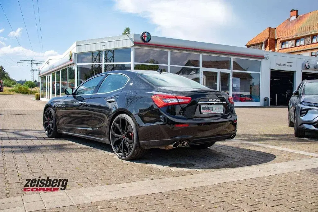 Gebraucht Maserati Ghibli 409 PS (300 kW) 2014 Schwarz Limousine