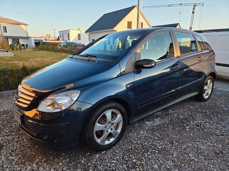 Gebraucht Mercedes B150 95 PS (69 kW) 2005 Blau Van / Kleinbus