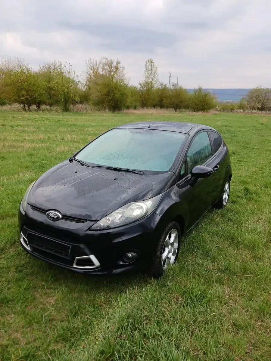 Usata Ford Fiesta 60 CV (44 kW) 2009 Nero Berlina