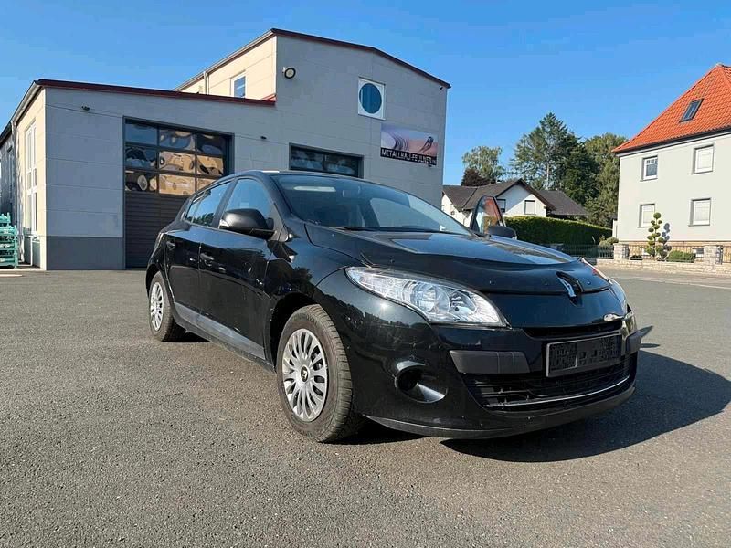 Gebraucht Renault Mégane III 110 PS (80 kW) 2011 Schwarz Kleinwagen