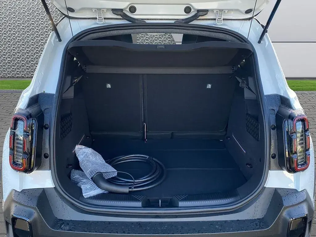 Ny Renault 4 E-Tech Komfort 110 kW (150 HK) 2026 Hvid SUV