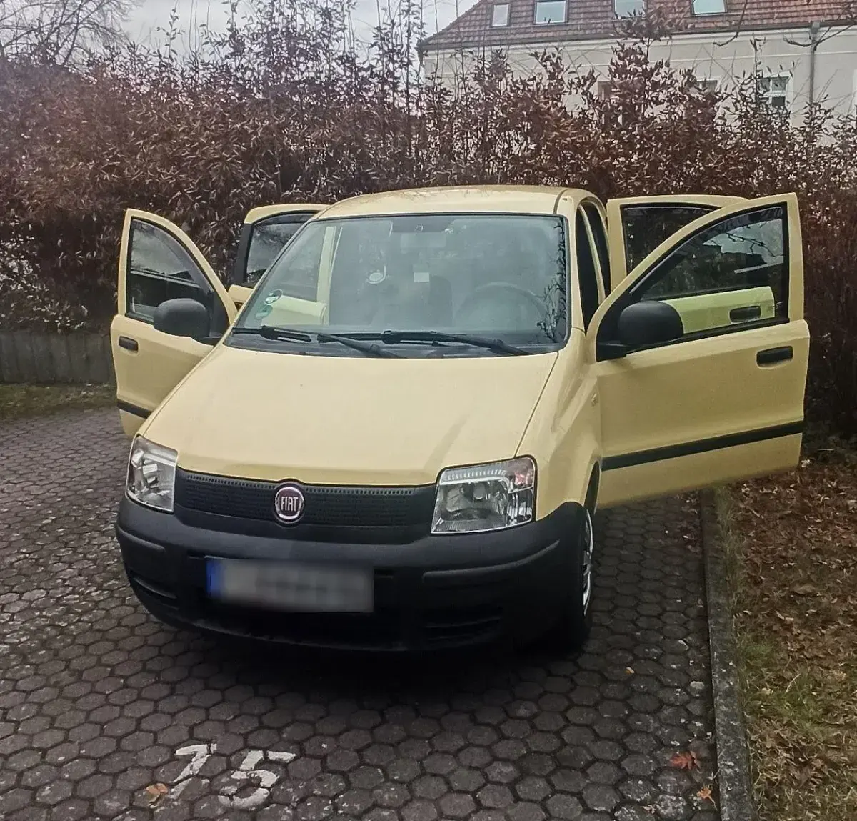 Gebraucht Fiat Panda 69 PS (50 kW) 2011 Gelb Kleinwagen