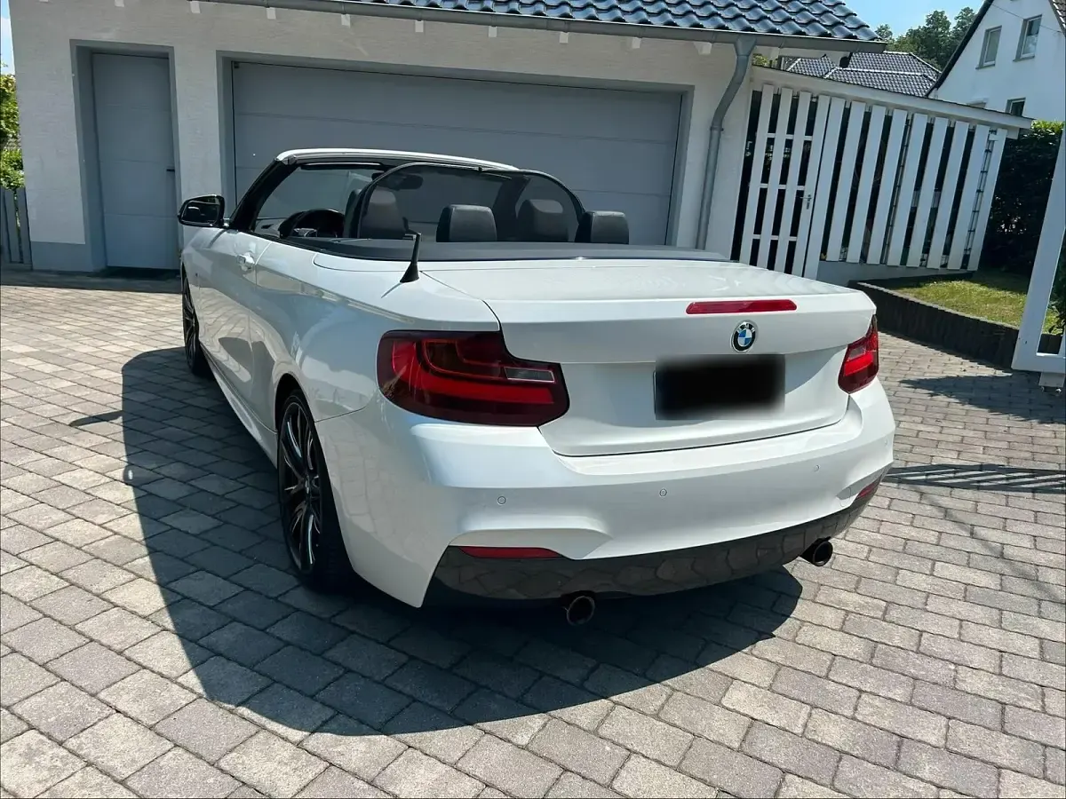 Gebraucht BMW M235 Sport Line 326 PS (239 kW) 2015 Weiß Cabrio