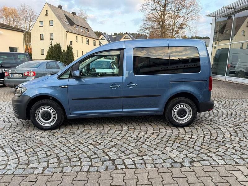 Gebraucht VW Caddy Trendline 75 PS (55 kW) 2018 Blau Van / Kleinbus
