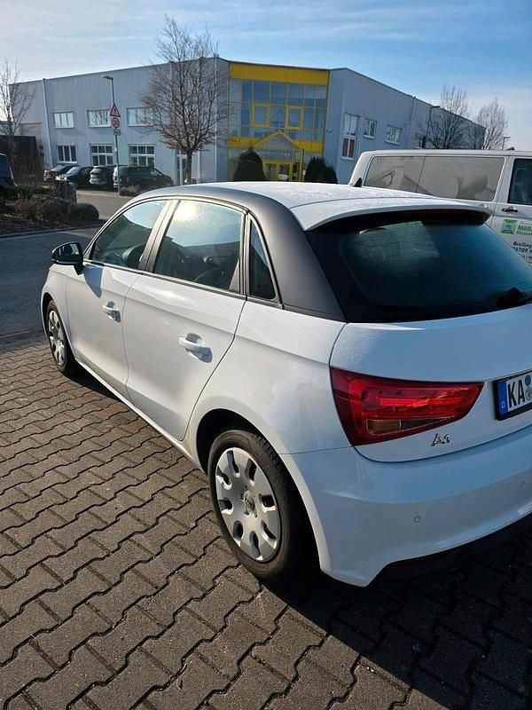 Gebraucht Audi A1 82 PS (60 kW) 2017 Weiß Kleinwagen