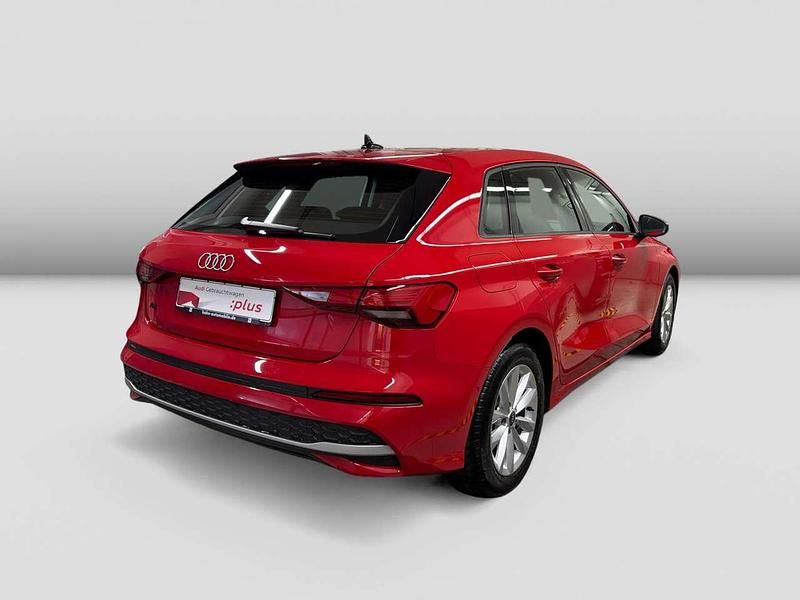 Gebraucht Audi A3 Ambiente 116 PS (85 kW) 2025 Progressivrot metallic Limousine