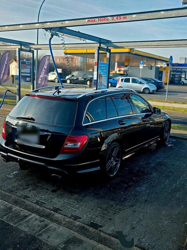 Gebraucht Mercedes C350 265 PS (194 kW) 2013 Schwarz Limousine