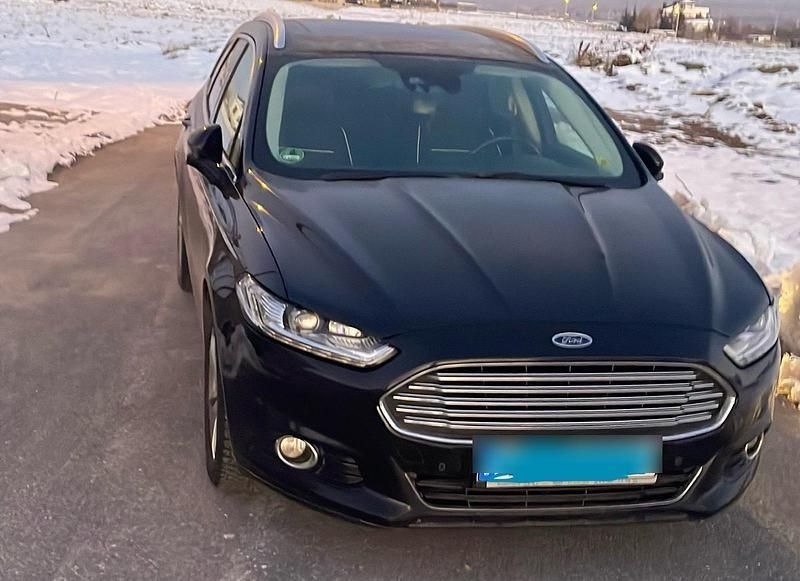 Schwarz Gebraucht 2015 Ford Mondeo Kombi | 8.000 € (Superpreis) - Bild 1/1