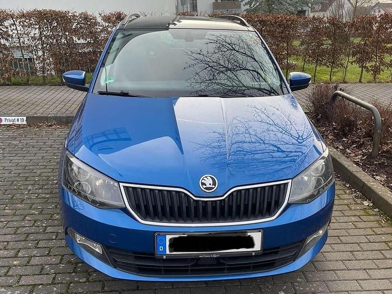 Gebraucht Skoda Fabia 90 PS (66 kW) 2015 Blau Kombi