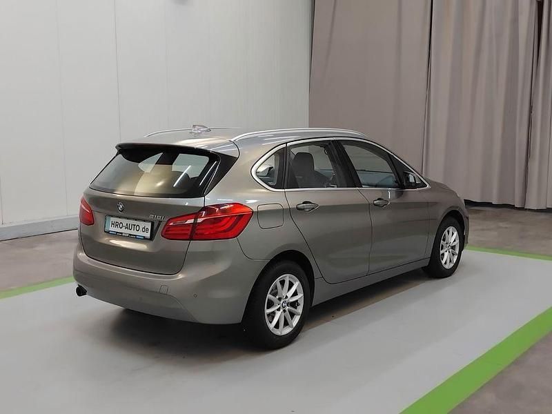 Gebraucht BMW 218 Active Tourer Advantage 136 PS (100 kW) 2017 Silber Van / Kleinbus