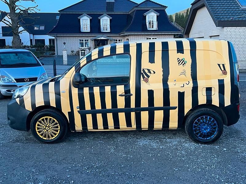 Gebraucht Renault Kangoo 44 kW (60 PS) 2013 Gelb Van / Kleinbus