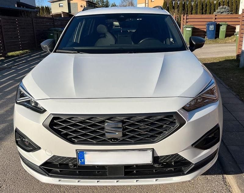 Weiß Gebraucht 2020 Seat Tarraco 4Drive SUV | 25.900 € (Fairer Preis) - Bild 1/4