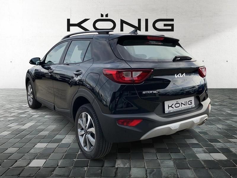 Gebraucht Kia Stonic 101 PS (74 kW) 2024 Schwarz SUV