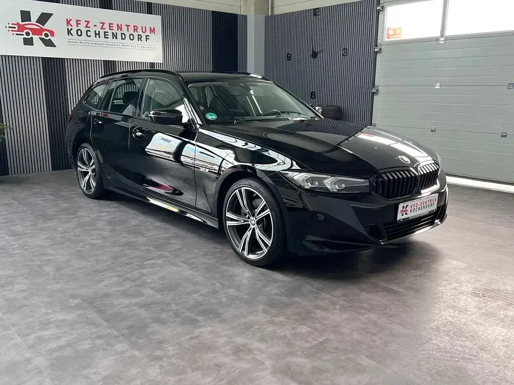Gebraucht BMW 320 163 PS (119 kW) 2023 Schwarz Limousine