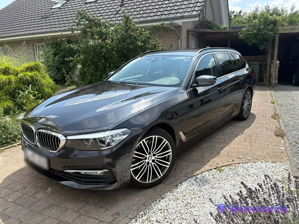 Używany BMW 530 265 KM (194 kW) 2018 Szary Kombi