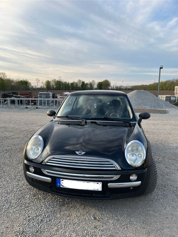 Schwarz Gebraucht 2004 Mini ONE Kleinwagen | 2.500 € (Guter Preis) - Bild 1/4