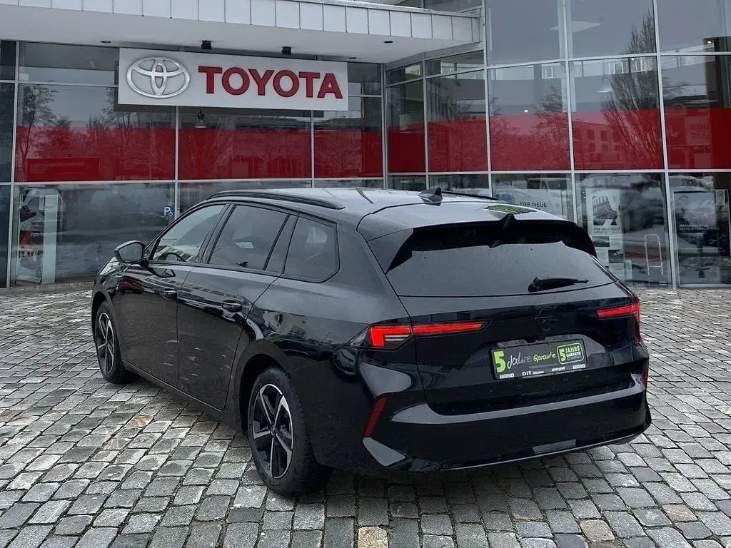 Gebraucht Opel Astra 131 PS (96 kW) 2025 Schwarz Kleinwagen