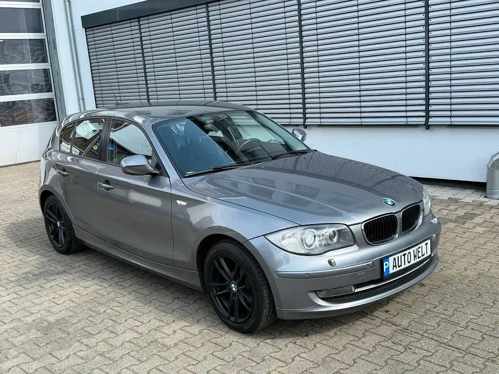 Gebraucht BMW 116 Sport Line 122 PS (89 kW) 2011 Grau Kleinwagen