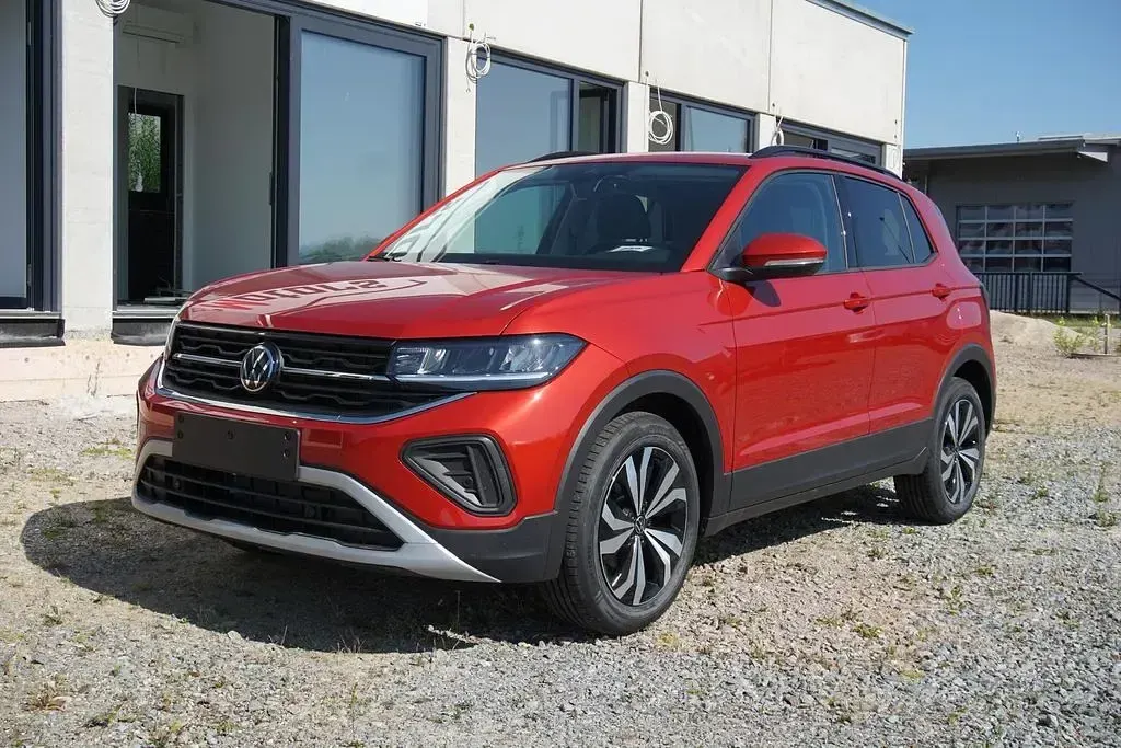 Neu VW T-Cross 95 PS (69 kW) 2026 Kingsrot metallic SUV