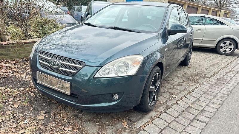 Gebraucht Kia Ceed EX 116 PS (85 kW) 2007 Grün Kleinwagen