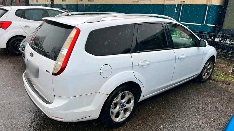 Second-hand Ford Focus 109 CP (80 kW) 2010 Alb Break