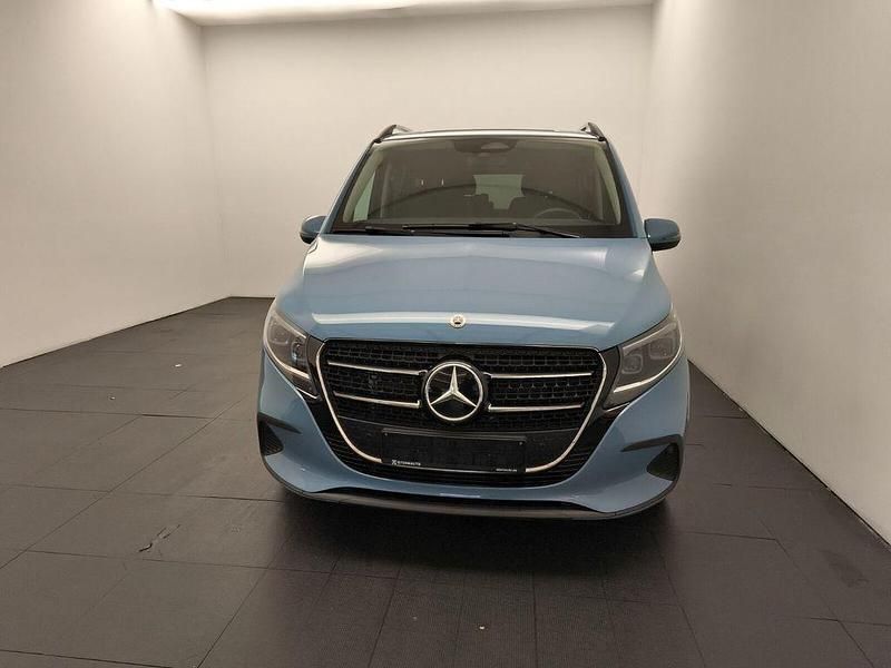 Gebraucht Mercedes V250 Style 190 PS (139 kW) 2025 Vintageblau Van / Kleinbus