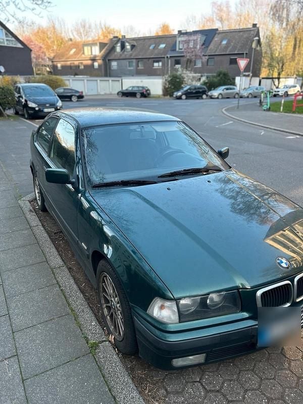 Gebraucht BMW 316 105 PS (77 kW) 1998 Grün Limousine