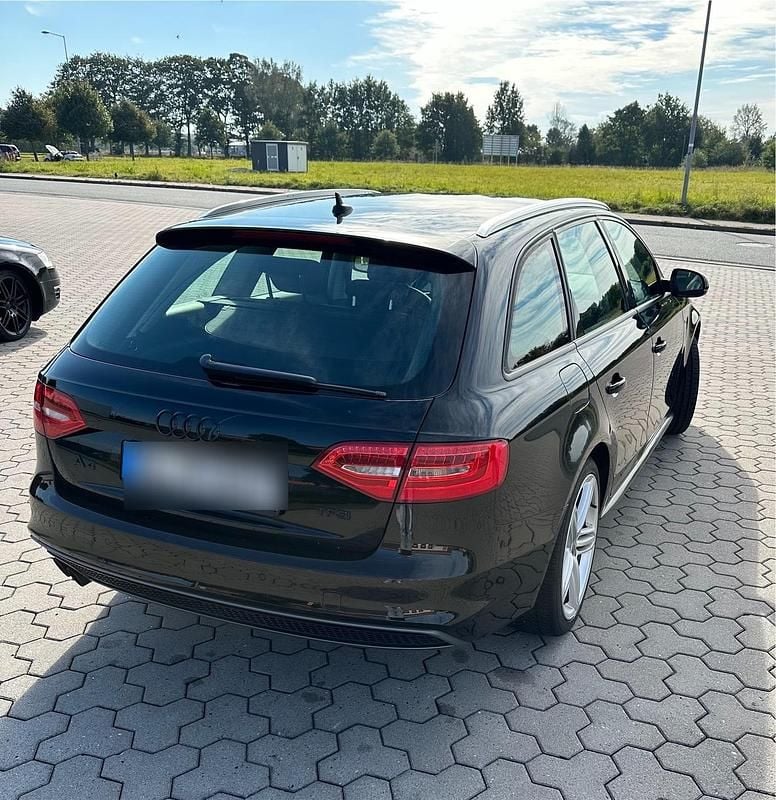Gebraucht Audi A4 S-Line 120 PS (88 kW) 2015 Schwarz Kombi