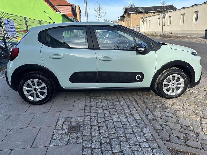 Gebraucht Citroën C3 Feel 68 PS (50 kW) 2017 Lackierung almond green Kleinwagen