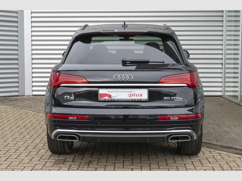 Gebraucht Audi Q5 S-Line 299 PS (219 kW) 2022 Mythosschwarz metallic SUV