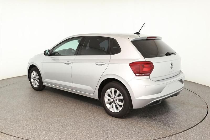 Gebraucht VW Polo Highline 95 PS (69 kW) 2022 Silber Kleinwagen