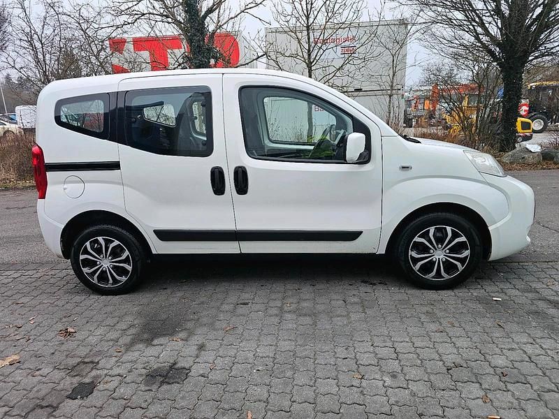 Gebraucht Fiat Fiorino Trekking 74 PS (54 kW) 2009 Weiß Van / Kleinbus