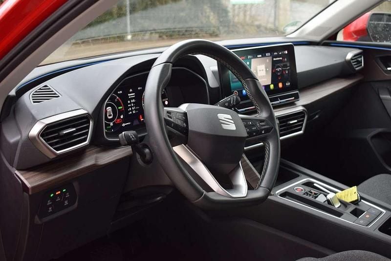 Gebraucht Seat Leon XCELLENCE 204 PS (150 kW) 2021 Reinrot Limousine