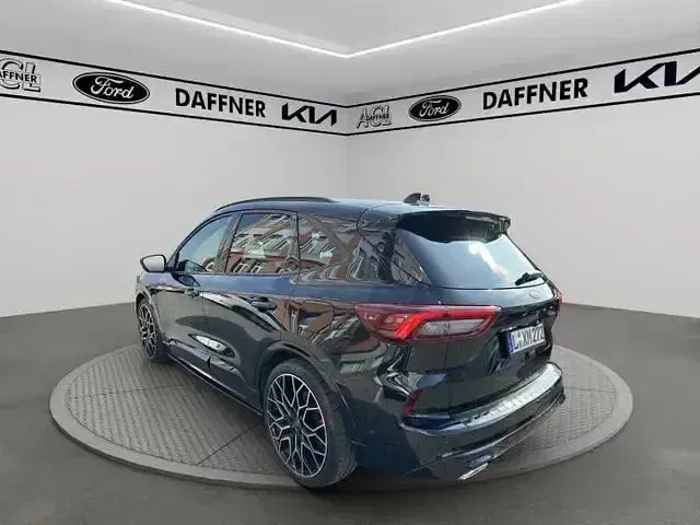 Gebraucht Ford Kuga ST-Line X 190 PS (139 kW) 2025 Obsidianschwarz metallic SUV