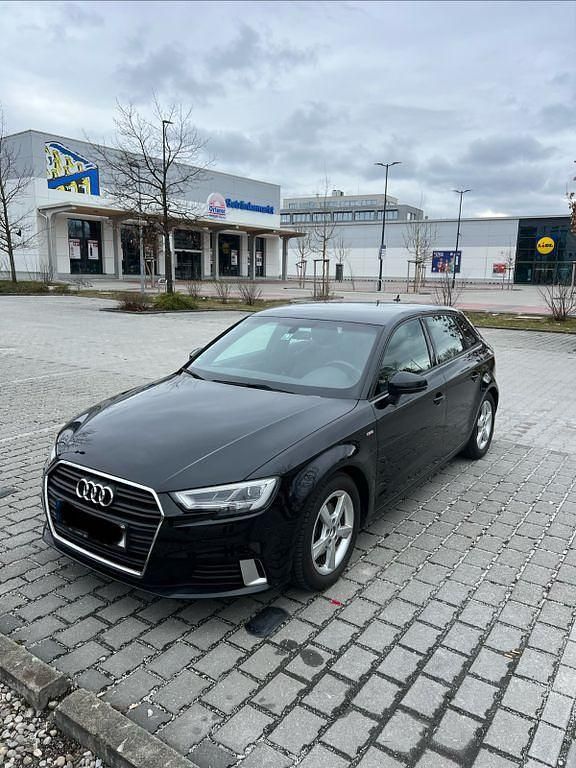 Gebraucht Audi A3 Design 150 PS (110 kW) 2016 Schwarz Limousine