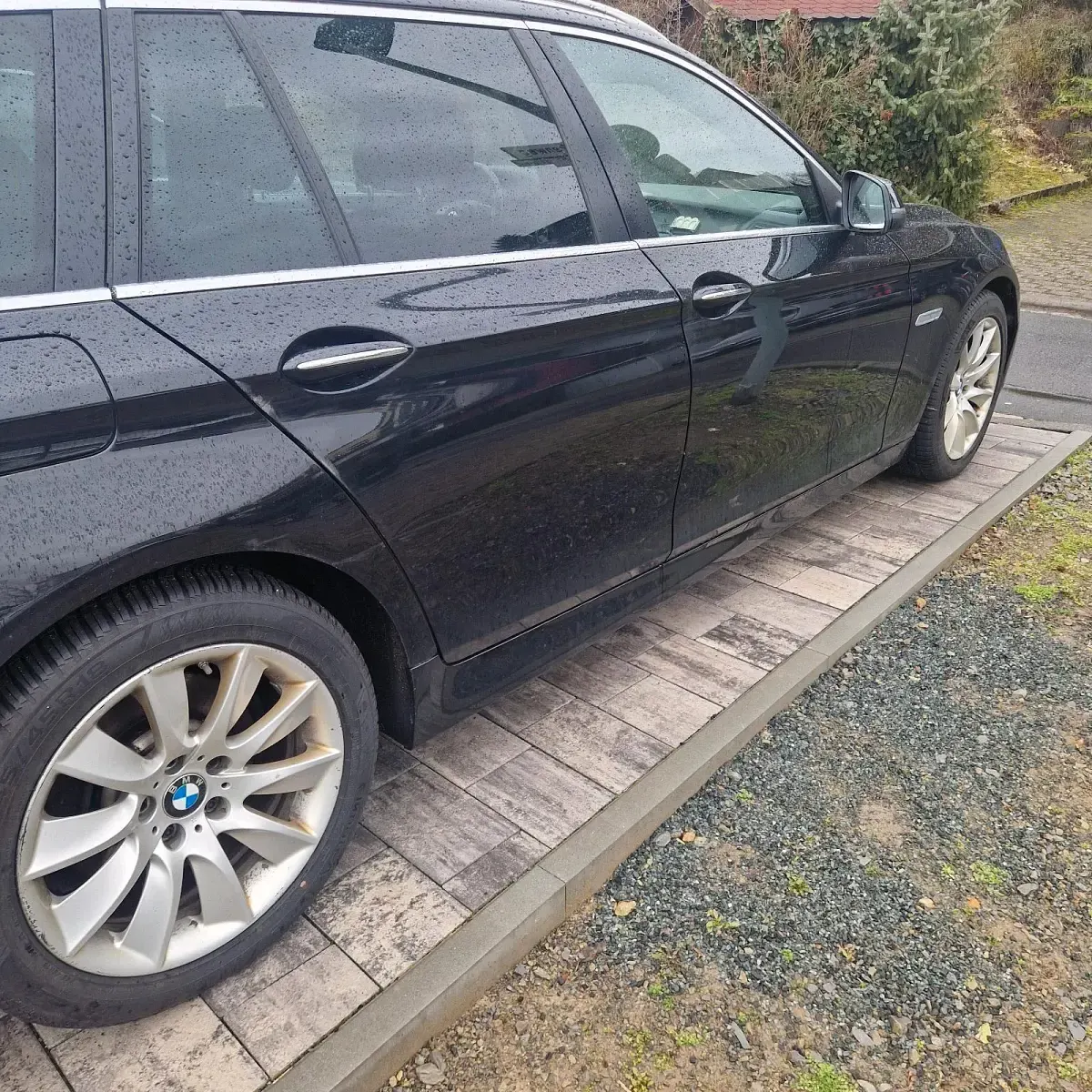 Gebraucht BMW 520 190 PS (139 kW) 2016 Schwarz Kombi