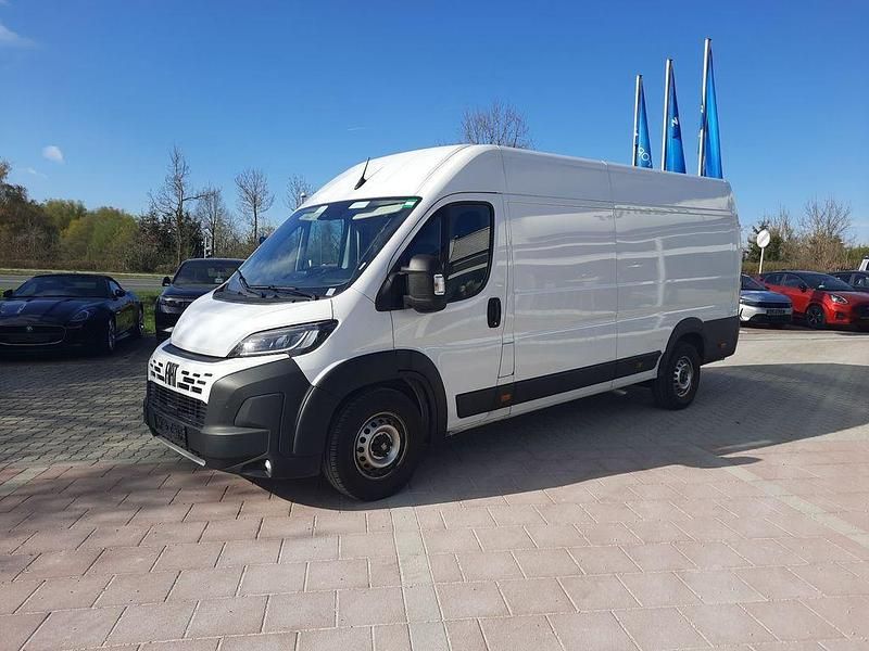 Gebraucht Fiat Ducato 179 PS (131 kW) 2024 Ducato weiß Van