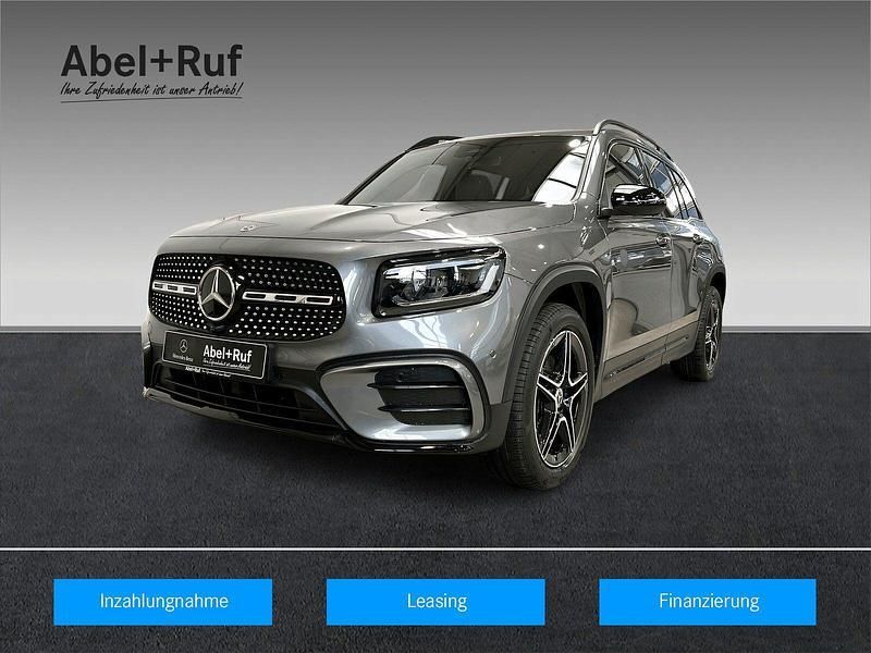 lack mountaingrau Gebraucht 2025 Mercedes GLB200 AMG SUV | 45.749 € (Fairer Preis) - Bild 1/4