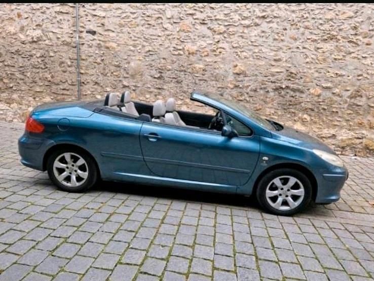Silber Gebraucht 2006 Peugeot 307 CC Cabrio | 1.950 € (Fairer Preis) - Bild 1/4