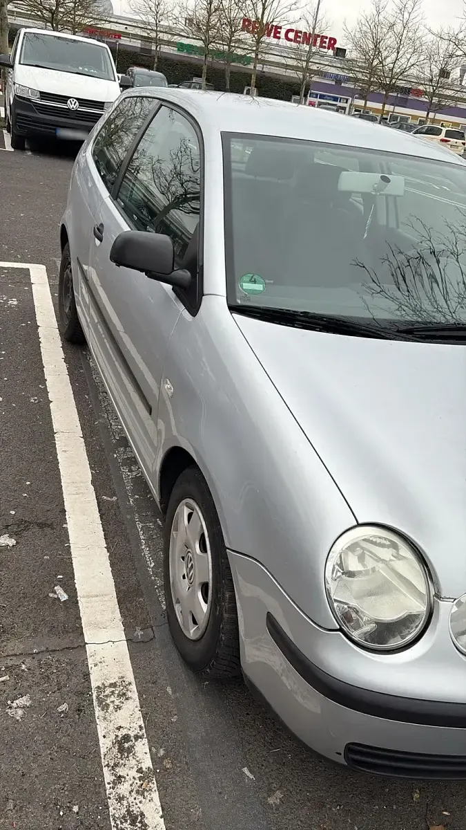 Gebraucht VW Polo Basis 54 PS (39 kW) 2003 Silber Kleinwagen