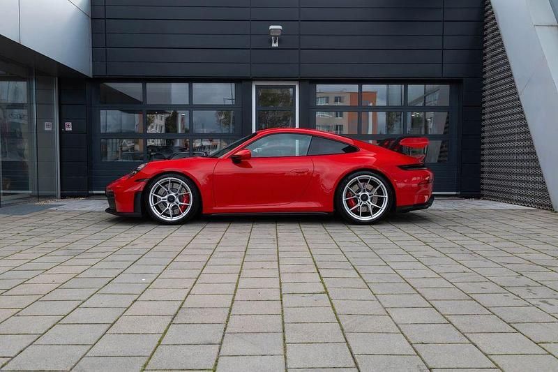 Gebraucht Porsche 911 510 PS (375 kW) 2025 Rot