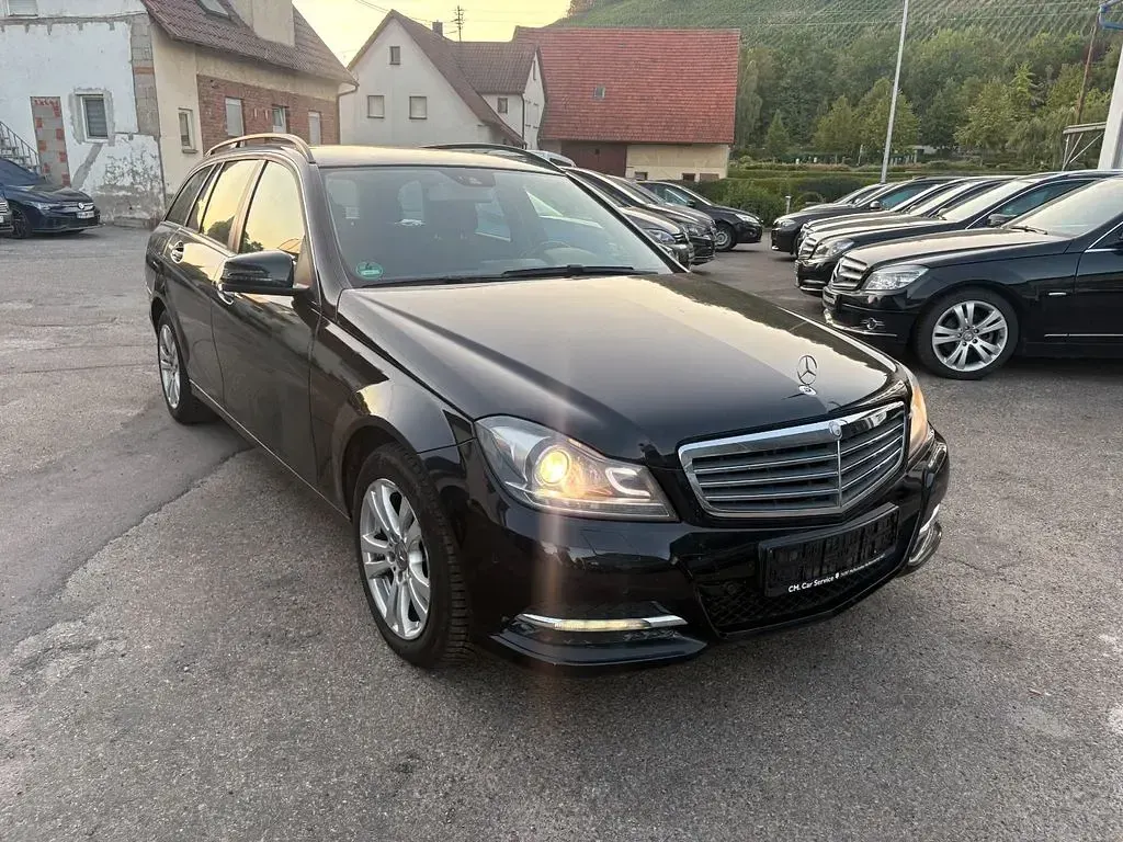 Gebraucht Mercedes C220 170 PS (125 kW) 2013 Schwarz Limousine
