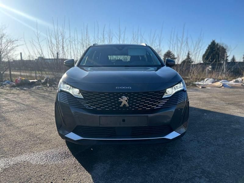 Gebraucht Peugeot 5008 Allure 131 PS (96 kW) 2020 Grau SUV