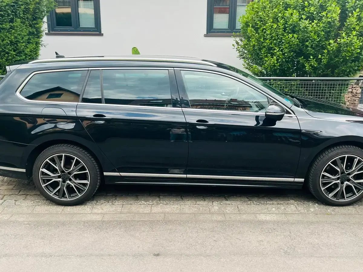 Gebraucht VW Passat Alltrack 190 PS (139 kW) 2020 Schwarz Kombi